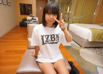 見た目が中○生チックなロリ少女は…春に高校卒業したての１８才！夏休みはこっそりカラダを売って秘密の性春バイトに…【ems-565】