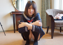 ちょっとした動機からＡＶに出たモノの…その後、スケベにドップリとハメってしまった！２１才美少女…糸を引くエロ汁を垂れ流しながら悶絶！【ems-733】